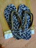 Onça Strass Havaiana convencional